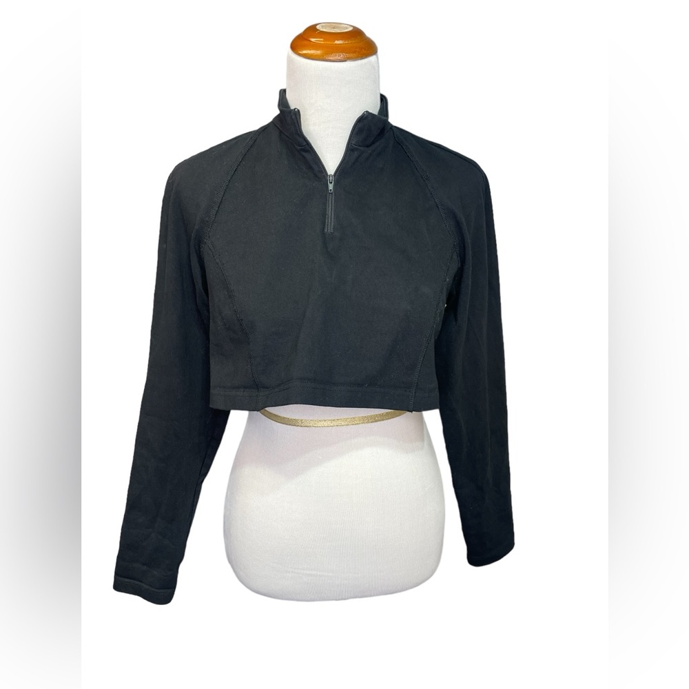Lit cropped long sleeve black sweatshirt‎ size S/M